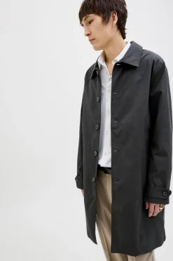 Cazadora regular fit waterproof