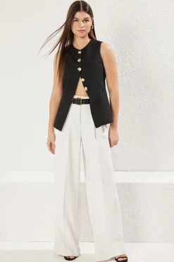 Chaleco abotonado sin mangas