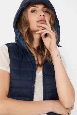 Chaleco acolchado ultraligero con capucha