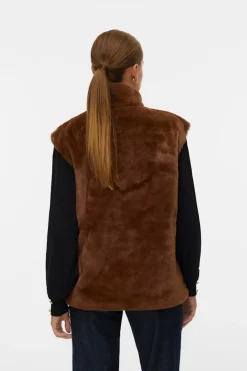 Chaleco de pelo cuello alto