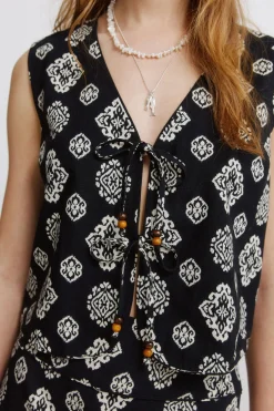 Chaleco estampado &eacute;tnico