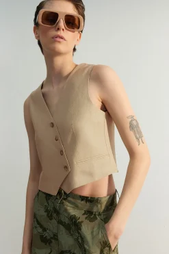 Chaleco sin mangas cruzado