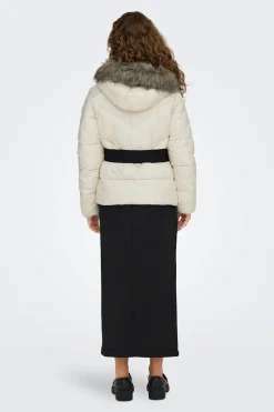 Chaqueta acolchada con capucha