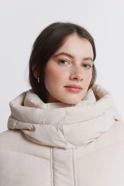 Chaqueta acolchada con capucha