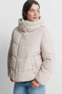 Chaqueta acolchada con capucha