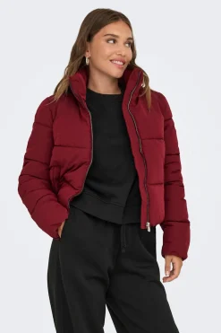 Chaqueta acolchada corta