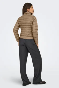 Chaqueta acolchada cremallera