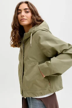 Chaqueta casual con capucha