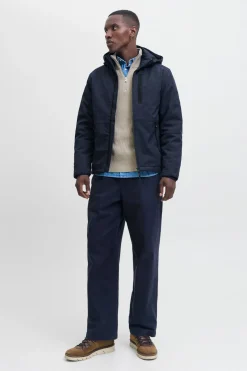 Chaqueta con capucha