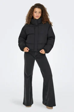 Chaqueta corta acolchada