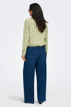 Chaqueta corta ligera