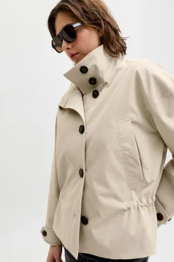 Chaqueta corta tejido plano regular