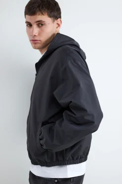 Chaqueta cortaviento ligera