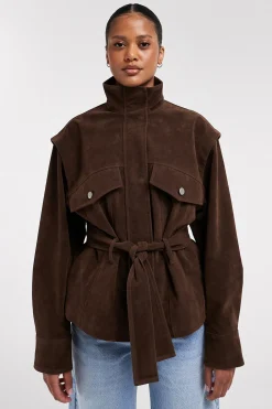 Chaqueta cuello alto