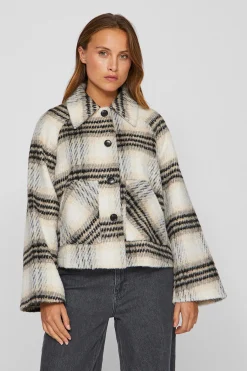 Chaqueta de pa&ntilde;o abotonada