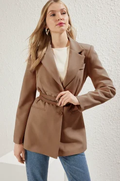 Chaqueta doble cintur&oacute;n