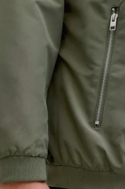 Chaqueta Harrington cuello alto