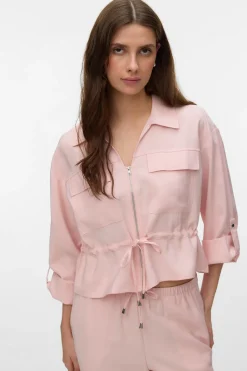 Chaqueta ligera con cuello camisero