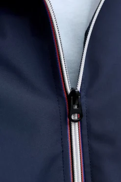 Chaqueta ligera corta