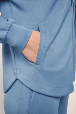 Chaqueta modal tacto suave azul