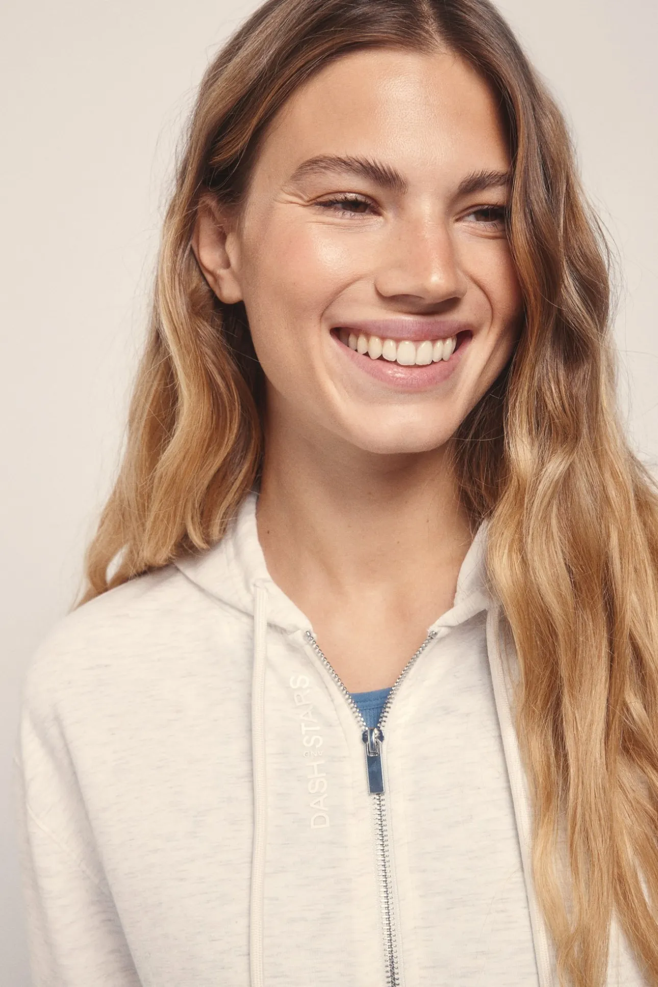 Chaqueta modal tacto suave gris