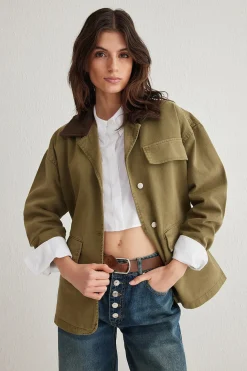 Chaqueta oversize cuello pana