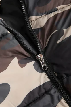 Chaqueta puffer camuflaje