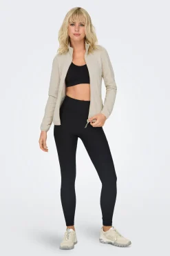 Chaqueta t&eacute;cnica cuello alto