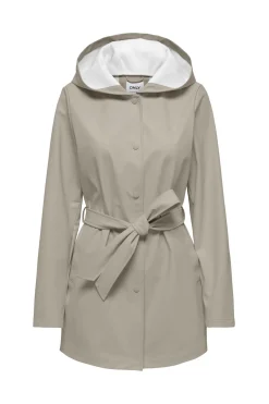 Chubasquero con capucha