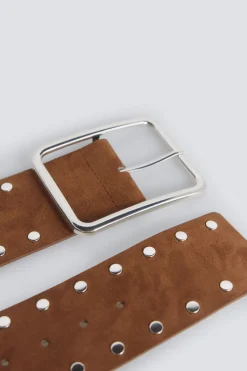 Cintur&oacute;n ancho ante tachas