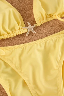 Conjunto de bikini triangular detalle estrella