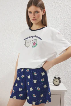 Conjunto de pijama corto aguacates