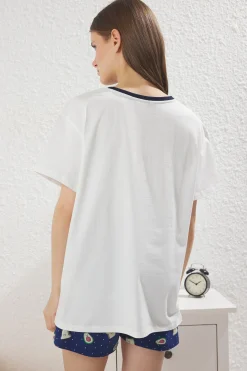 Conjunto de pijama corto aguacates