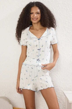 Conjunto de pijama corto floral lazos