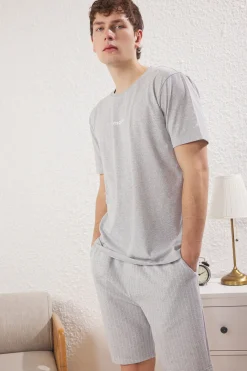 Conjunto de pijama corto rayas