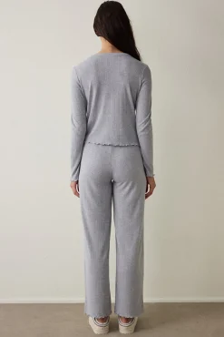 Conjunto de pijama de manga larga con cuello en V y efecto t&eacute;rmico Dahlia.