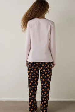 Conjunto de pijama de manga larga con cuello redondo y estampado de calabazas