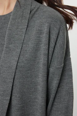 Conjunto de vestido y c&aacute;rdigan mini