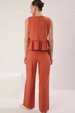 Conjunto flu&iacute;do de dos piezas