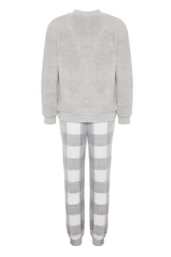 Conjunto pijama polar cuadros gris
