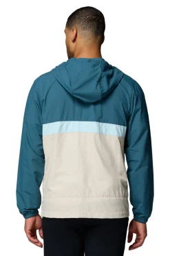 Cortavientos con capucha