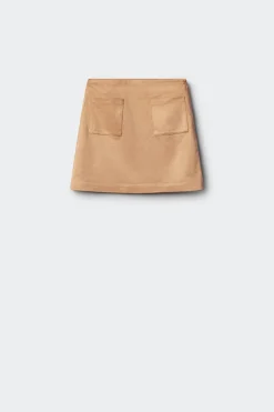 Falda ante ni&ntilde;a