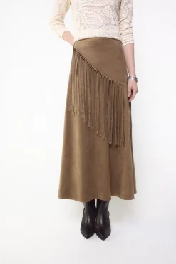 Falda antelina con flecos
