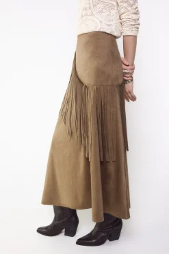 Falda antelina con flecos