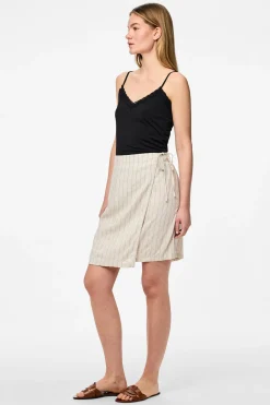 Falda corta tipo pareo