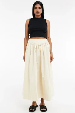 Falda larga detalle fruncido