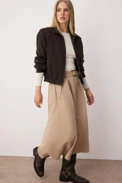 Falda midi acampanada