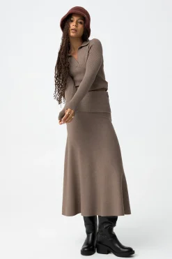 Falda midi de canal&eacute;