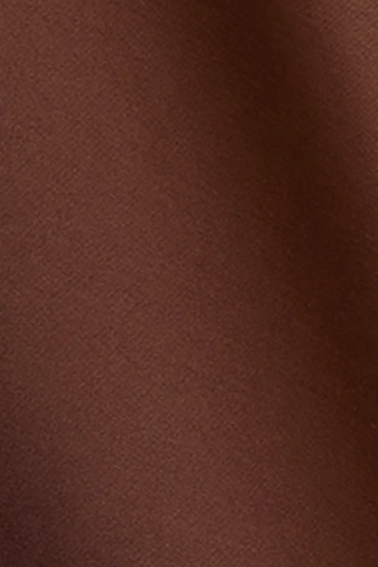 Falda midi de corte regular con cintura est&aacute;ndar