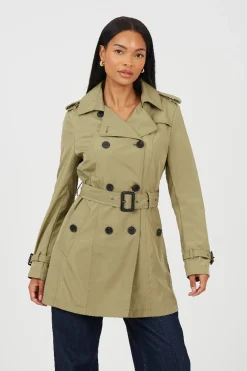 Gabardina con cintur&oacute;n y botones